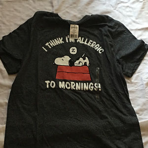 Gray Men's Peanuts Graphic T-shirt (never worn)